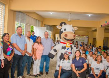 Destacan el papel de Conaleche en el desarrollo del sector lácteo dominicano.