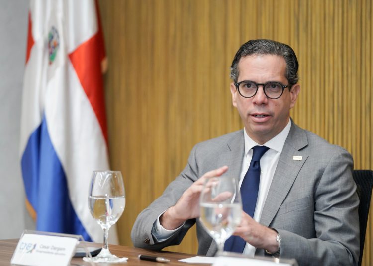 Conep ve “apresurada” propuesta reforma al Código de Trabajo