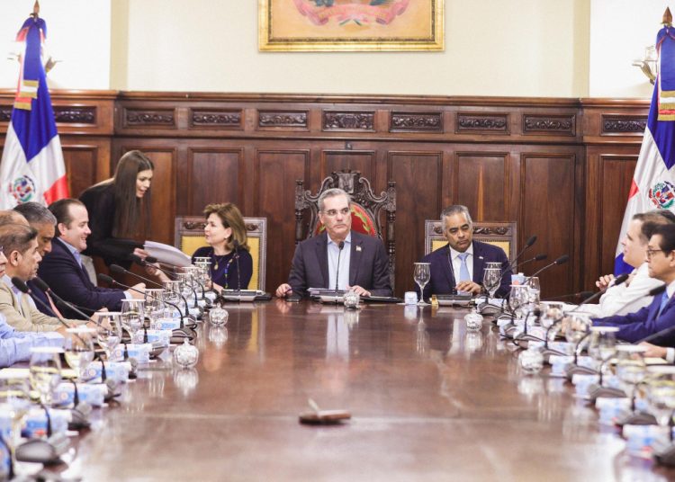 El encuentro se lleva a cabo el Palacio Nacional. Fuente externa.