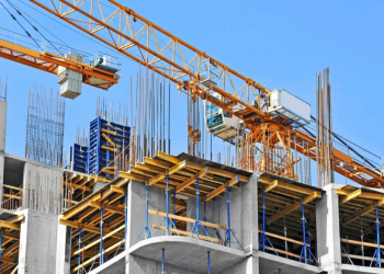 Por el lado de la oferta, la banca múltiple representa el 82.8% de los fondos aportados para el financiamiento de la construcción, indica, además, la Superintendencia de Bancos. - Fuente externa.