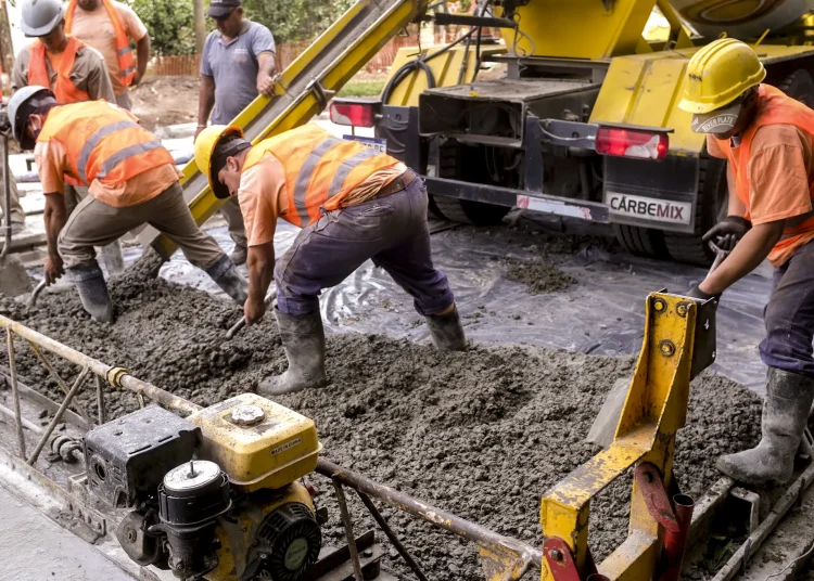Actividad construcción en Argentina.