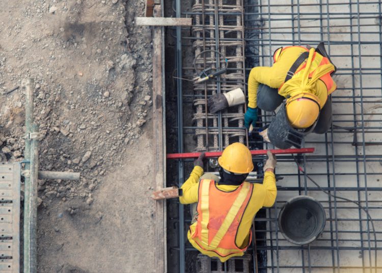 Los resultados presentados por Destatis incluyeron permisos de obras para edificios residenciales y no residenciales nuevos, y también para pisos nuevos en edificios ya existentes.