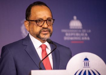 Peralta dijo que la Consultoría Jurídica debe terminar de revisar los aspectos legales de la normativa para rendir un informe.