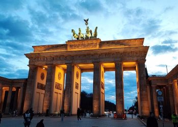 La disposición a comprar no se ha beneficiado del aumento de las expectativas económicas y de ingresos en mayo.