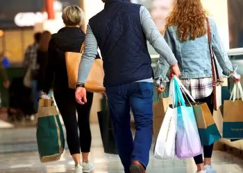 En cuanto a las expectativas de inflación interanual, estas se desplomaron del 6.6% en mayo al 5.1% este mes.