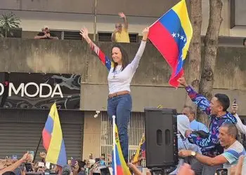 La líder opositora manifestó que los miembros del Gobierno "se han quedado solos internacionalmente".
