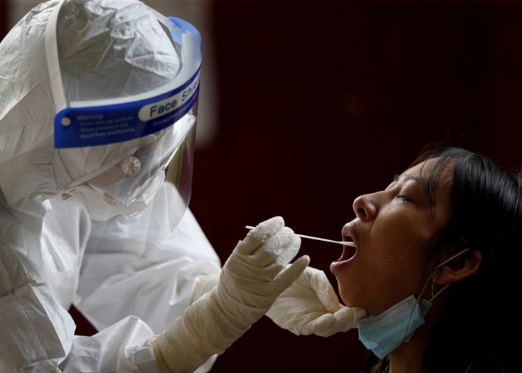 Estados Unidos, Brasil, India y Rusia representan los cuatro países más afectados por la enfermedad en el mundo. | Lynn Bo Bo, EFE.