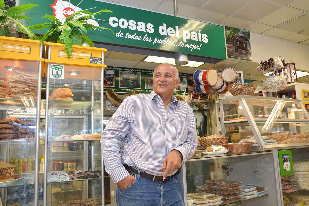 cosas del pais carlos guillermo estrella