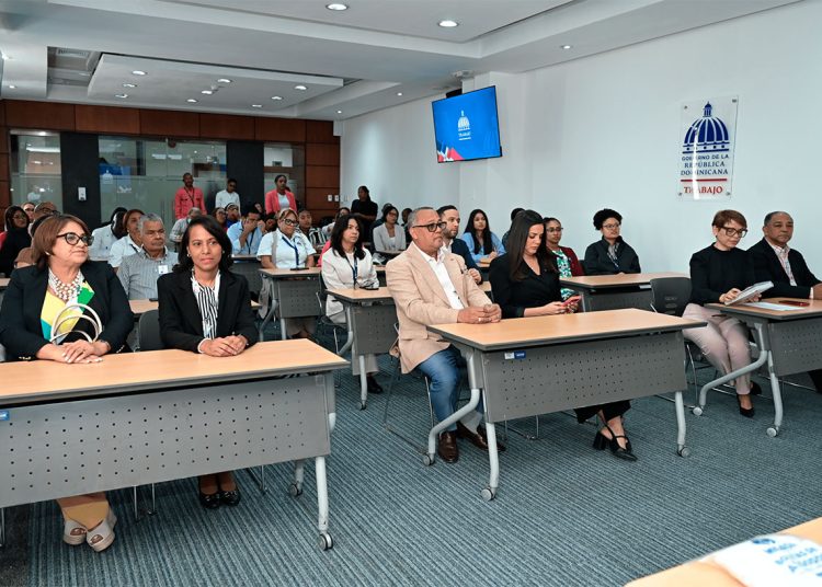 Los trabajadores formales son los que cotizan al sistema de seguridad social.