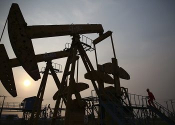 Los contratos de futuros del WTI para entrega en noviembre perdían US$4.49 con respecto al cierre de la jornada anterior.