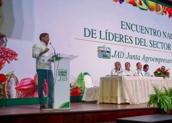 El ministro de Agricultura, Limber Cruz, destacó la importancia del financiamiento del sector a través de la banca formal.