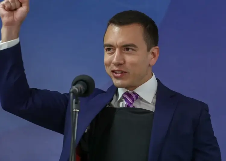 A las urnas estaban convocados este domingo más de 13.7 millones de ecuatorianos para decidir si reeligen a Noboa para un mandato completo o, si por el contrario, devuelven al correísmo al poder de la mano de González.