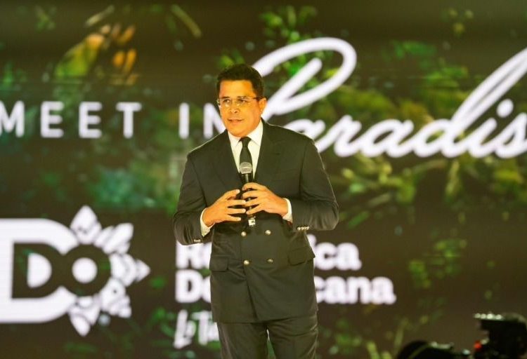 Collado precisa que República Dominicana apuesta a la diversificación turística y mayor conectividad aérea.