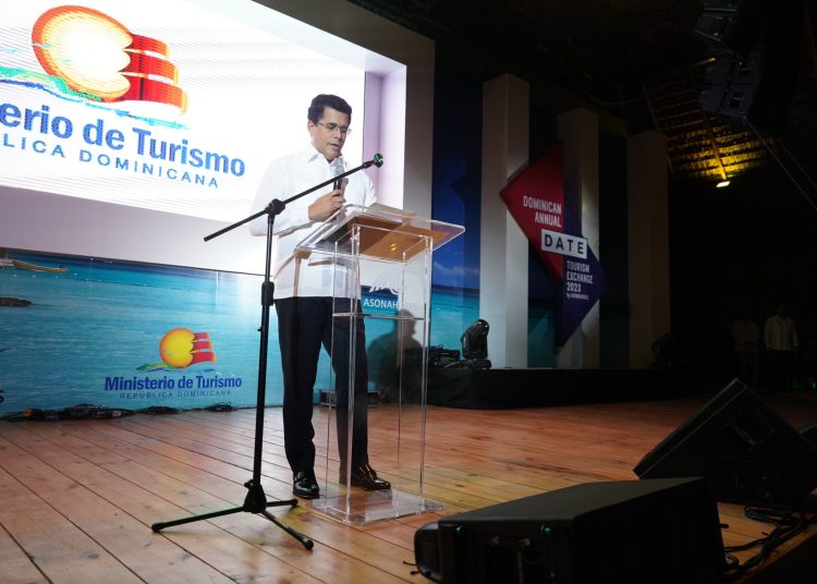 El ministro David Collado destacó que en 2022, al país llegaron 8,500,000, turistas. | Fuente externa.
