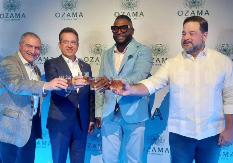 Ron Ozama es un producto elaborado en República Dominicana utilizando caña de azúcar local.