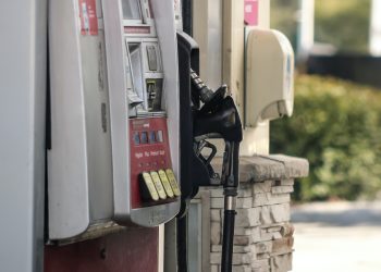 Estación de combustible - Fuente externa.