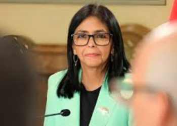 El canal estatal indicó que el objetivo de la reunión era evaluar proyectos gasíferos, sin ofrecer mayores detalles.