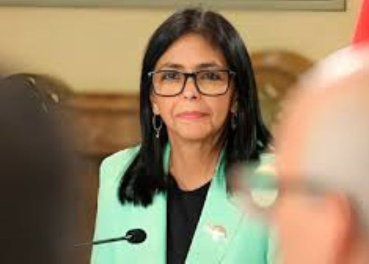 El canal estatal indicó que el objetivo de la reunión era evaluar proyectos gasíferos, sin ofrecer mayores detalles.