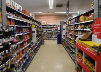 Fotografía de archivo que muestra un pasillo de comestibles en un supermercado de Estados Unidos. | Facundo Arrizabalaga, EFE.