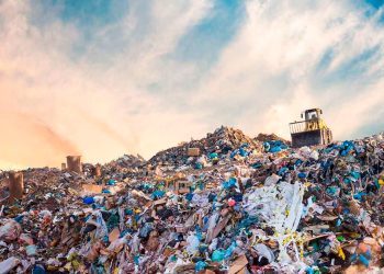 Los impactos negativos asociados a la falta de control sobre los residuos generaron gastos de US$243,300 millones. - Fuente externa.