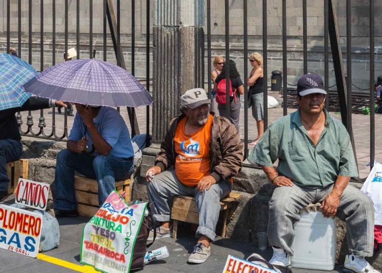 El dato sobre desempleo es menor al índice del 2.5% del mismo mes de 2024, aunque menor al de 3% de septiembre pasado.