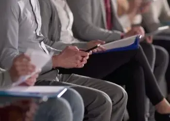 De acuerdo con el IBGE, 6.8 millones de brasileños estaban sin empleo en mayo.