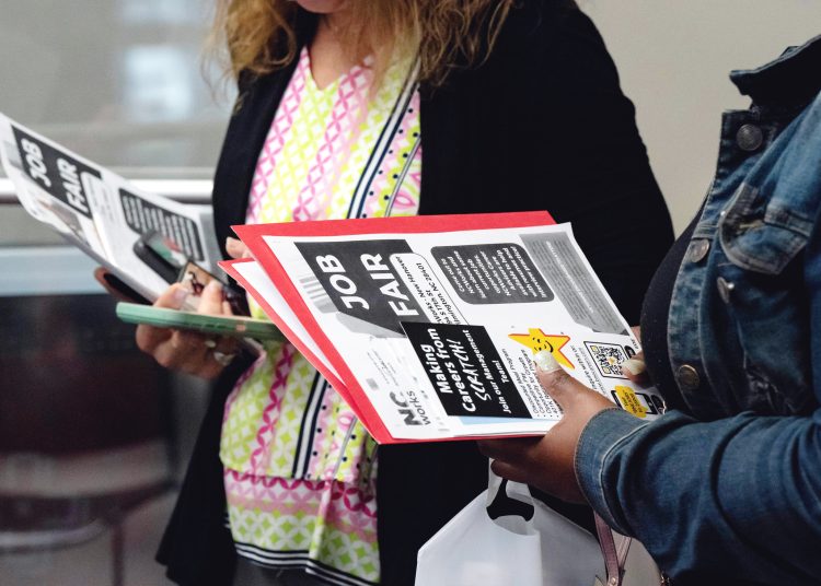 Crece el peso de la IA entre las razones esgrimidas para reducir plantillas.