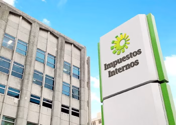 Los contribuyentes interesados deben completar el formulario de solicitud para ser emisores electrónicos, disponible en la Oficina Virtual de la DGII o en los centros de asistencia presencial.