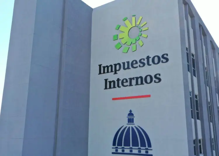 El titular de la DGII, Luis Valdez Veras, explicó que en Samaná hay inscritos 3,421 contribuyentes, de los cuales 1,540 están en Las Terrenas, para un 45.1% del total.