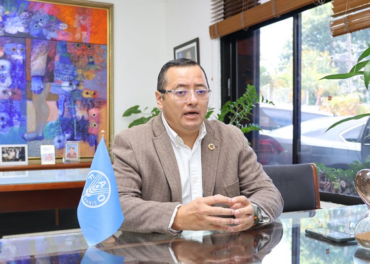 Diego Rojas, especialista en sanidad animal.