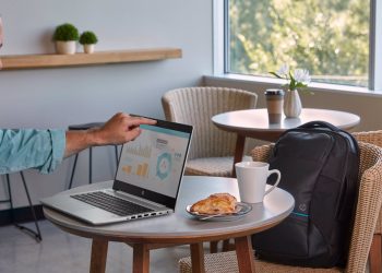 El paso de las pymes a su transformación digital no pasa únicamente por la compra de equipamiento informático, sino que requiere soluciones integrales que aseguren el incremento de su productividad, continuidad de negocio, conectividad y soporte.