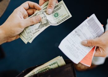 En República Dominicana, el 21% de la población femenina ha sido víctima de violencia económica.