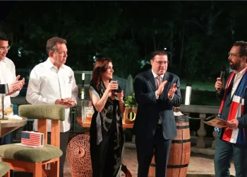 El encuentro reunió a representantes del sector privado, diplomáticos y actores del comercio entre ambos países.