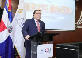 Lovatón explicó que la nación caribeña es productora de insumos médicos, inteligencia artificial y robótica.