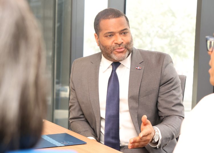 Andrés Lugo Risk destaca que las APP garantizan retorno a la inversión sin afectar el interés social.