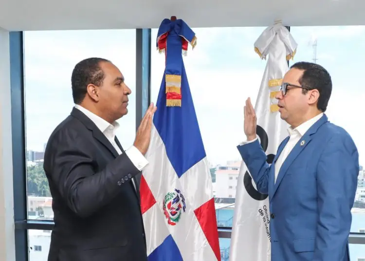 “Sabemos que esta gestión va a continuar con los planes estratégicos y operativos que están diseñados por el actual gobierno para el bienestar de la ciudadanía”, expresó el ministro.
