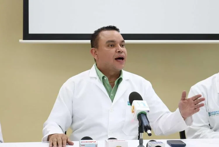 Dr. Julio Landrón, director ejecutivo del Servicio Nacional de Salud (SNS).