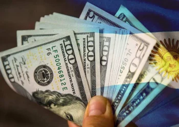 Las autoridades argentinas se han comprometido desregular la economía para fomentar su formalización.