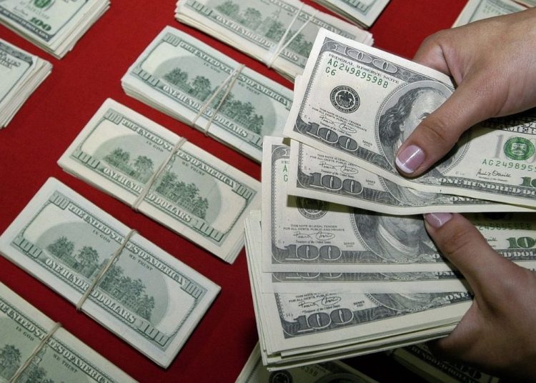 Dólares. - Fuente externa.