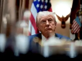 "Los aranceles continúan, no todos, pero sí muchos. Se han aprovechado como país durante un largo período de tiempo. Nos han aplicado aranceles y nosotros no lo hemos hecho", dijo el líder republicano.