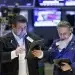 En la hora de la apertura, las acciones de la tecnológica bajaban un 2.2%.