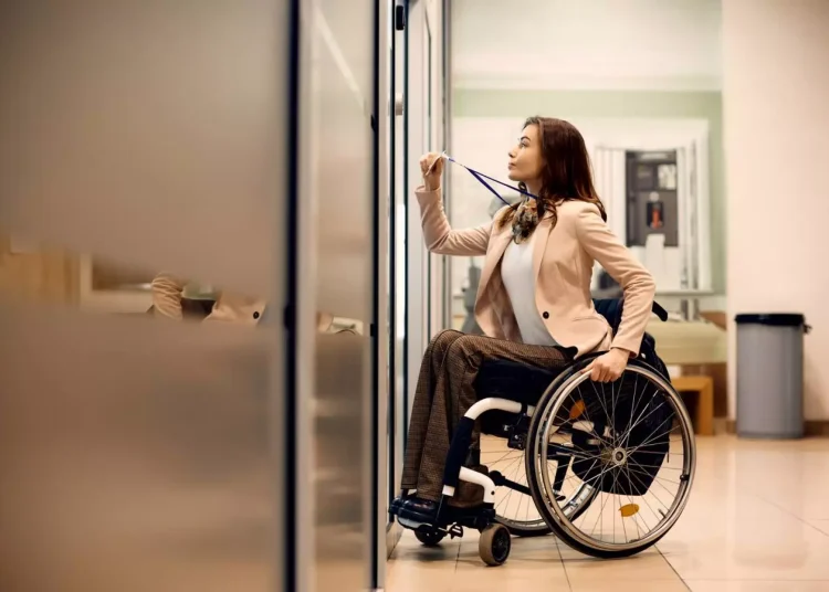 Las empresas grandes registraron un 32.5% de contratación de personal con algún tipo de discapacidad. - Fuente externa.