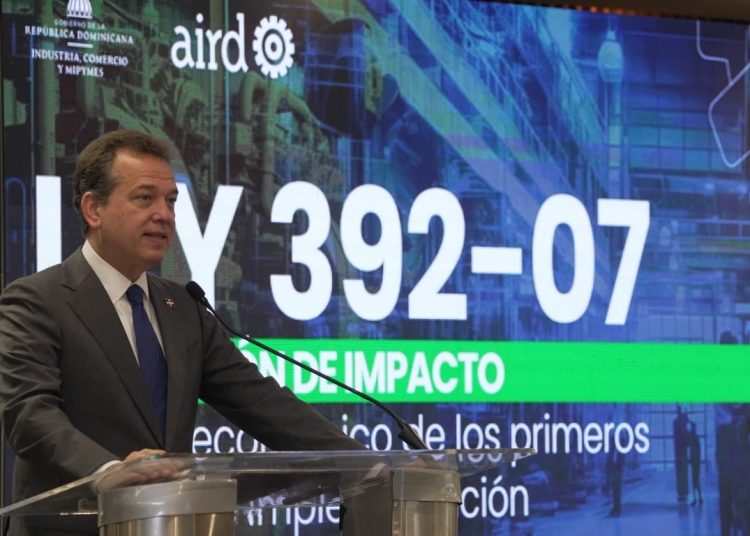 Víctor "Ito" Bisonó, ministro de Industria, Comercio y Mipymes. - Fuente externa.
