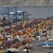 Las cifras del área de la moneda común se verán impulsadas por un sector servicios "relativamente estable", mientras que el manufacturero "seguirá renqueando".