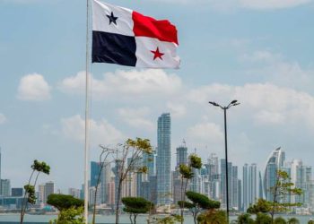 El producto interno bruto (PIB) de Panamá creció un 2.7% en 2024 impulsado por el comercio y el consumo interno.