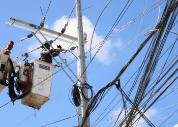 El proyecto incluyó la instalación de 1,873 postes y más de 55 kilómetros de redes eléctricas.