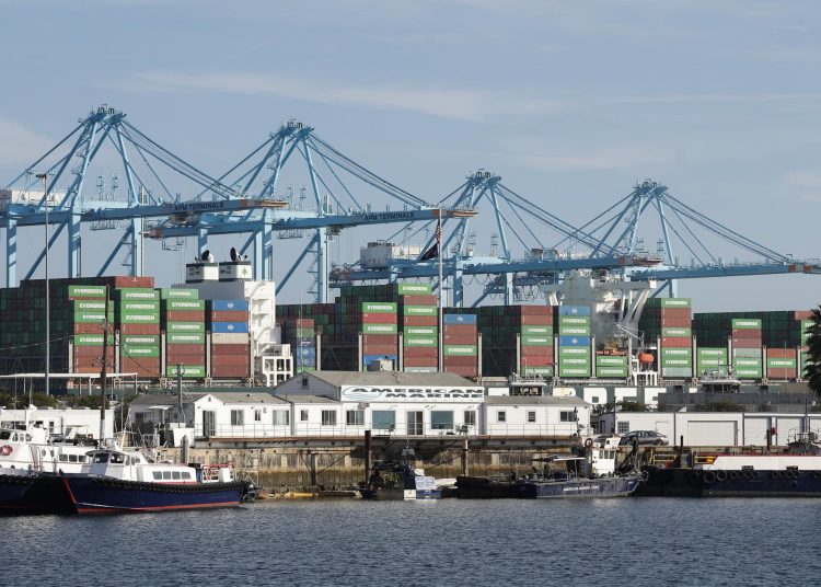 Las importaciones estadounidenses crecieron 12.5% durante el segundo trimestre.
