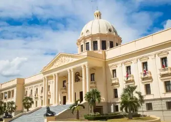 En cuanto a los gastos, la programación era de RD$1 billón 462,067.4 millones; pero la ejecución se quedó en RD$1 billón 413,291.2 millones.