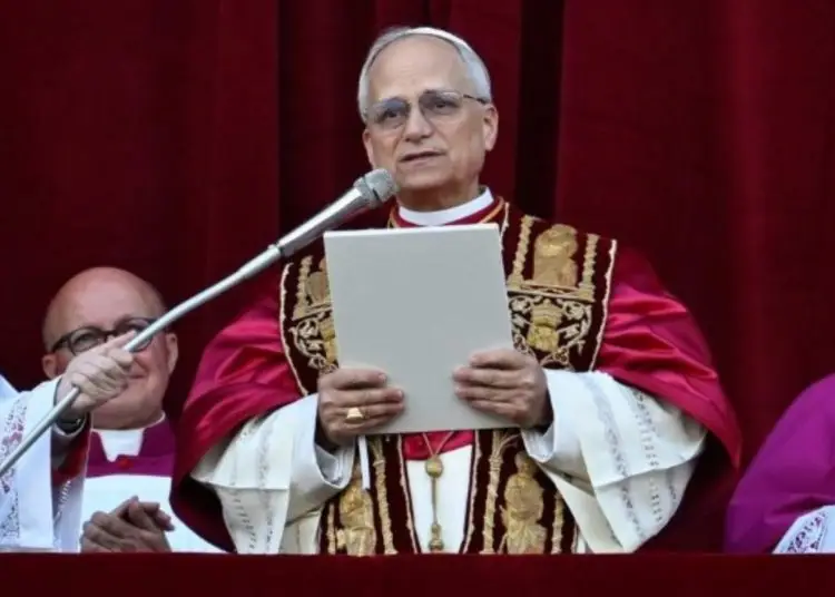 León XIV pidió "construir puentes con el diálogo" y llevar a todos a "ser un solo pueblo siempre en paz".