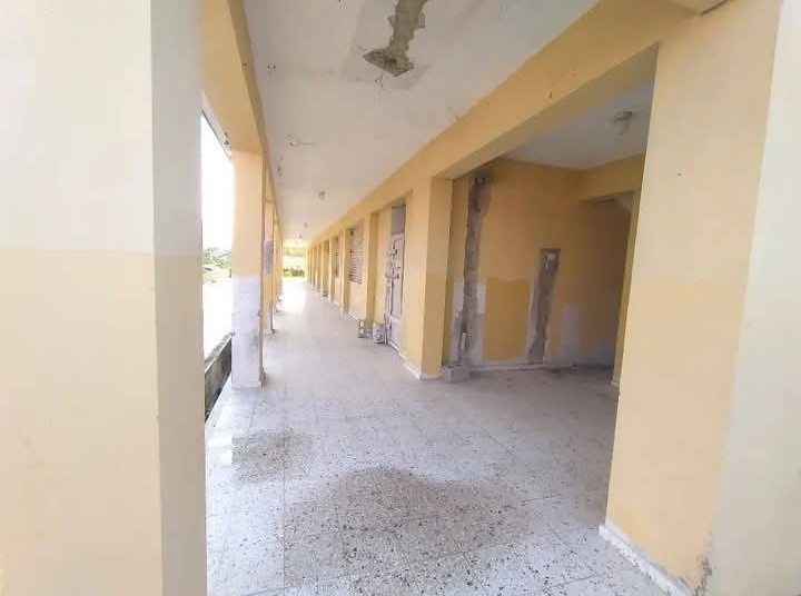 Para la ampliación y rehabilitación de 12 planteles escolares en Elías Piña, aparece una asignación de solo RD$2 millones.